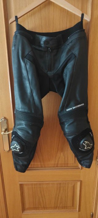 Chaqueta y pantalón cuero BMW Motorrad