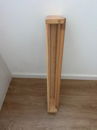 Estantería infantil de madera