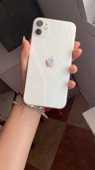 iPhone 11