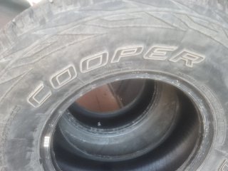 Neumáticos Cooper 265/70R15