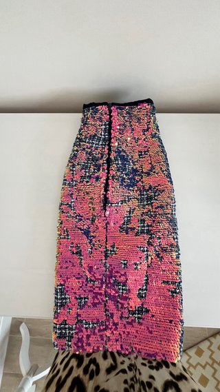 Minifalda Guess lentejuelas iridiscentes T.XS