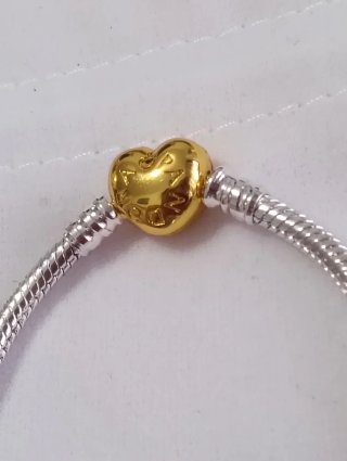 Pulsera Pandora Moments cierre corazón