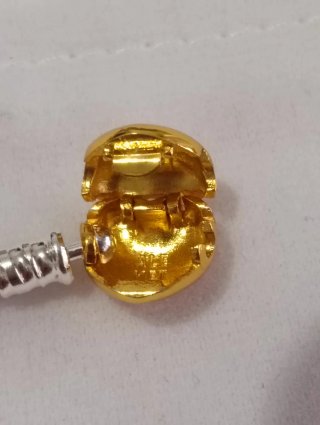 Pulsera Pandora Moments cierre corazón