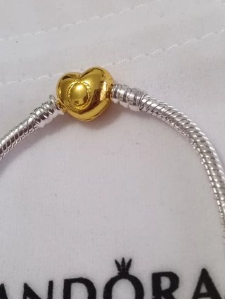 Pulsera Pandora Moments cierre corazón