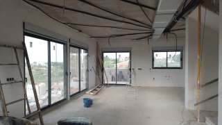 Electricista, Instalaciones y reparaciones