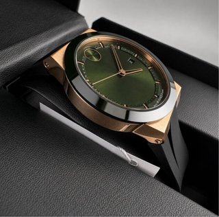 Reloj Movado Suizo Nuevo Verde y Dorado