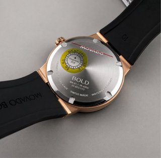 Reloj Movado Suizo Nuevo Verde y Dorado