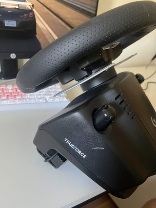 Volante Logitech G923 para simuladores