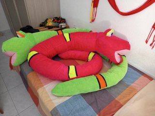 Peluche Serpiente Gigante Verde y Rojo