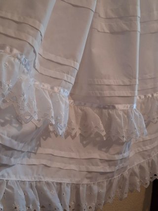 Enaguas de batista traje regional.Nuevas