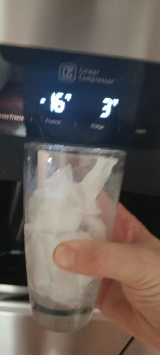 Frigorífico americano LG con toma de agua