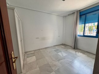 Piso en alquiler en Huerta de la Reina - Trassierra en Córdoba