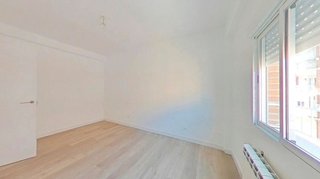 Piso en venta en Valdeacederas en Madrid