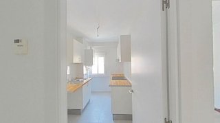 Piso en venta en Valdeacederas en Madrid