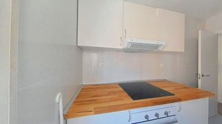 Piso en venta en Valdeacederas en Madrid