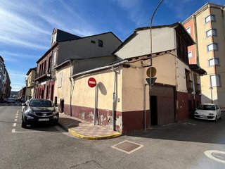Chalet en venta en Bembibre