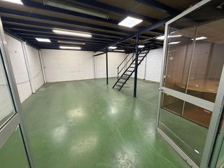 Nave industrial en alquiler en Palmete en Sevilla