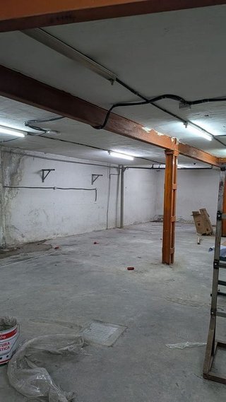 Local comercial en alquiler en Vista Alegre en Madrid