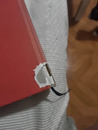 Libro un toro negro y enorme