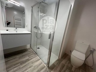 Piso en venta en Plaza España - Villa Pilar - Reyes Católicos - Vadillos en Burgos