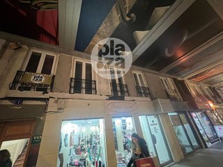 Piso en venta en Plaza España - Villa Pilar - Reyes Católicos - Vadillos en Burgos