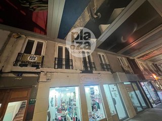 Piso en venta en Plaza España - Villa Pilar - Reyes Católicos - Vadillos en Burgos
