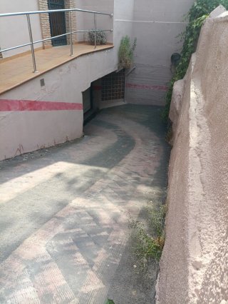 SE ALQUILA PLAZA DE GARAJE