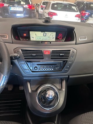 Citroen Grand C4 Picasso 2012