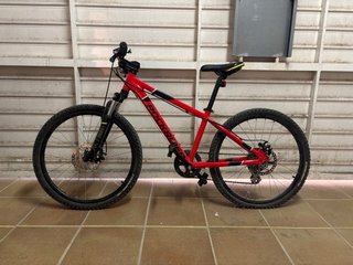 Bicicleta Rockrider ST900 Decathlon Roja