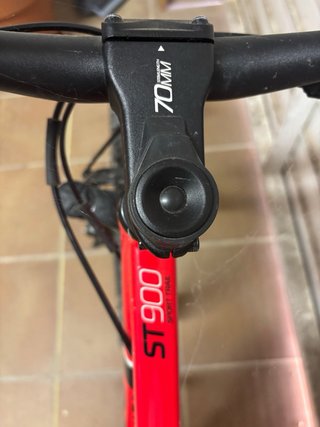 Bicicleta Rockrider ST900 Decathlon Roja