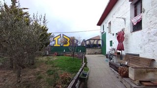 Chalet en venta en Valle de Losa