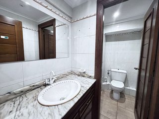 Local comercial en alquiler en Plaza España - Villa Pilar - Reyes Católicos - Vadillos en Burgos