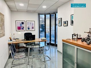 Local comercial en alquiler en La Goleta - San Felipe Neri en Málaga