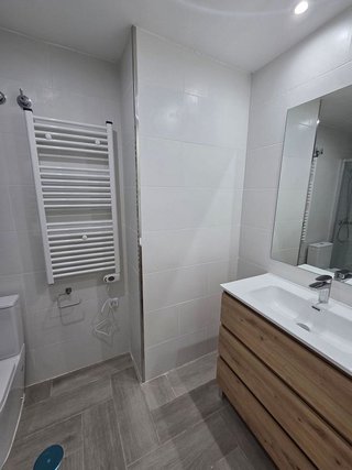 Piso en alquiler en Castillejos en Madrid
