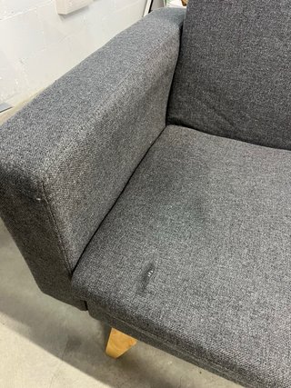 Sofá cama gris de tela se puede hacer cama