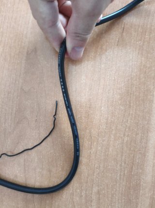 Cable alimentación portátil enchufe europeo
