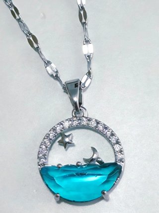 Collar de Plata de Luna y Estrellas