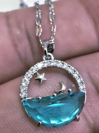 Collar de Plata de Luna y Estrellas