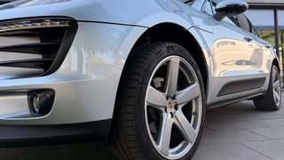 Porsche Macan 252CV