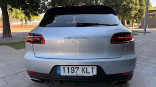 Porsche Macan 252CV