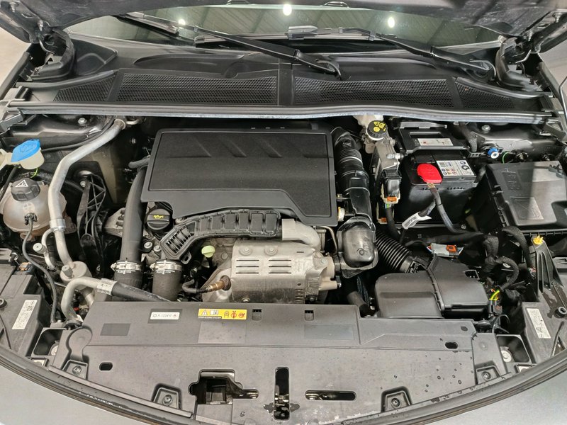 Opel Astra 2023, foto 21