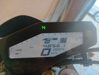 Yamaha MT-09 Negra y Dorada