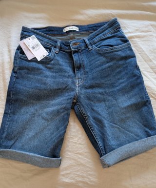 Pantalón corto vaquero Mango Talla 40