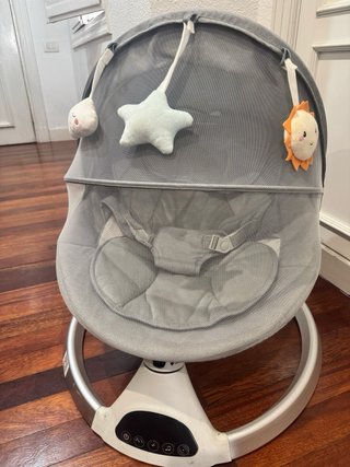 Mecedora para bebé gris