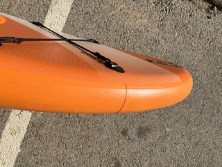 Tabla Padel Surf Crivit Naranja. Usada dos días.