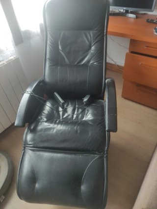 Butaca de relax negra y beige