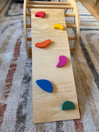Arco de escalada y rampa para niños