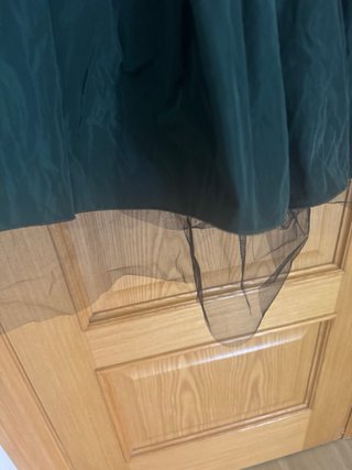 Vestido negro y verde con cordones