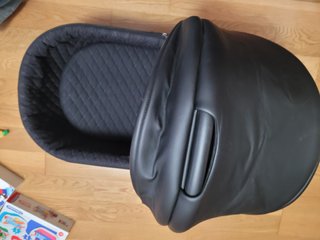 Capazo bebé Anex negro. Modelo e type