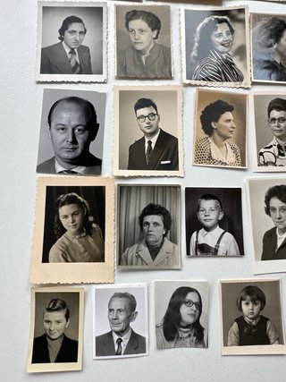 YAS...Lote de 30 fotos antiguas tamaño pequeño